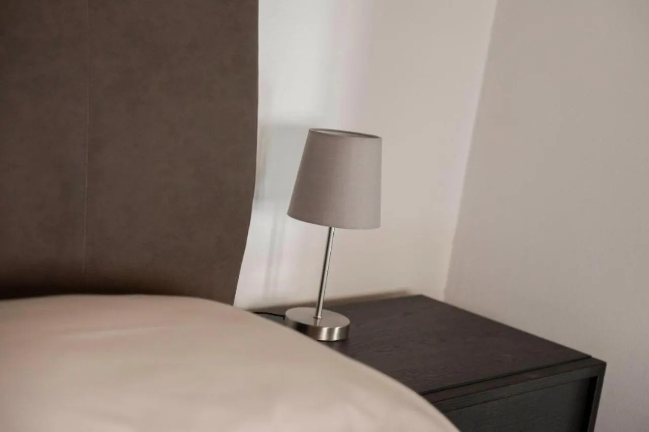 Apartmentsarena - Corte Degli Eremitani Verona 0*,
