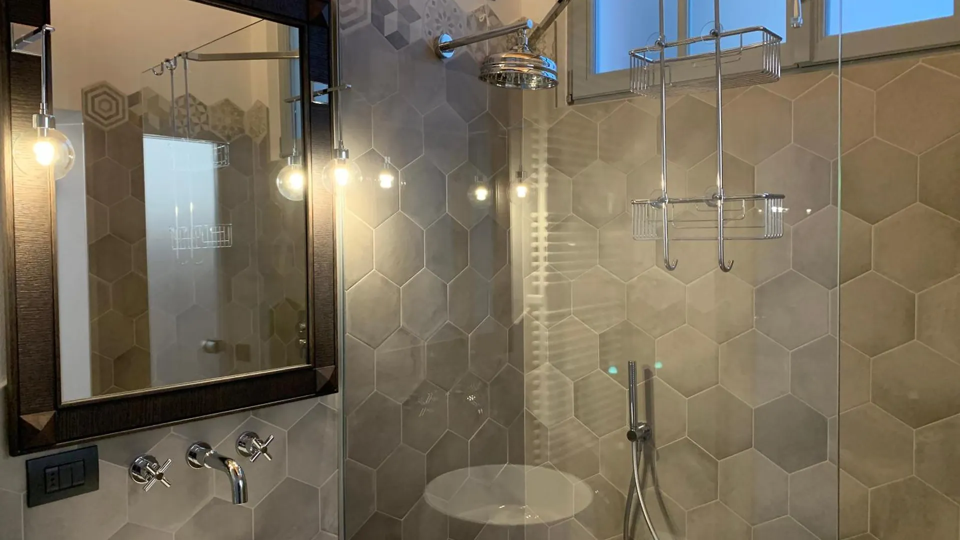 Apartmentsarena - Corte Degli Eremitani Verona 0*,
