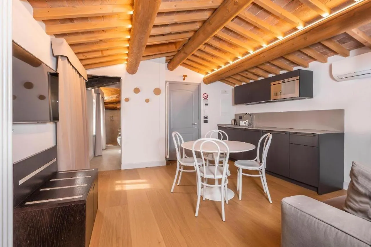 Apartmentsarena - Corte Degli Eremitani Verona